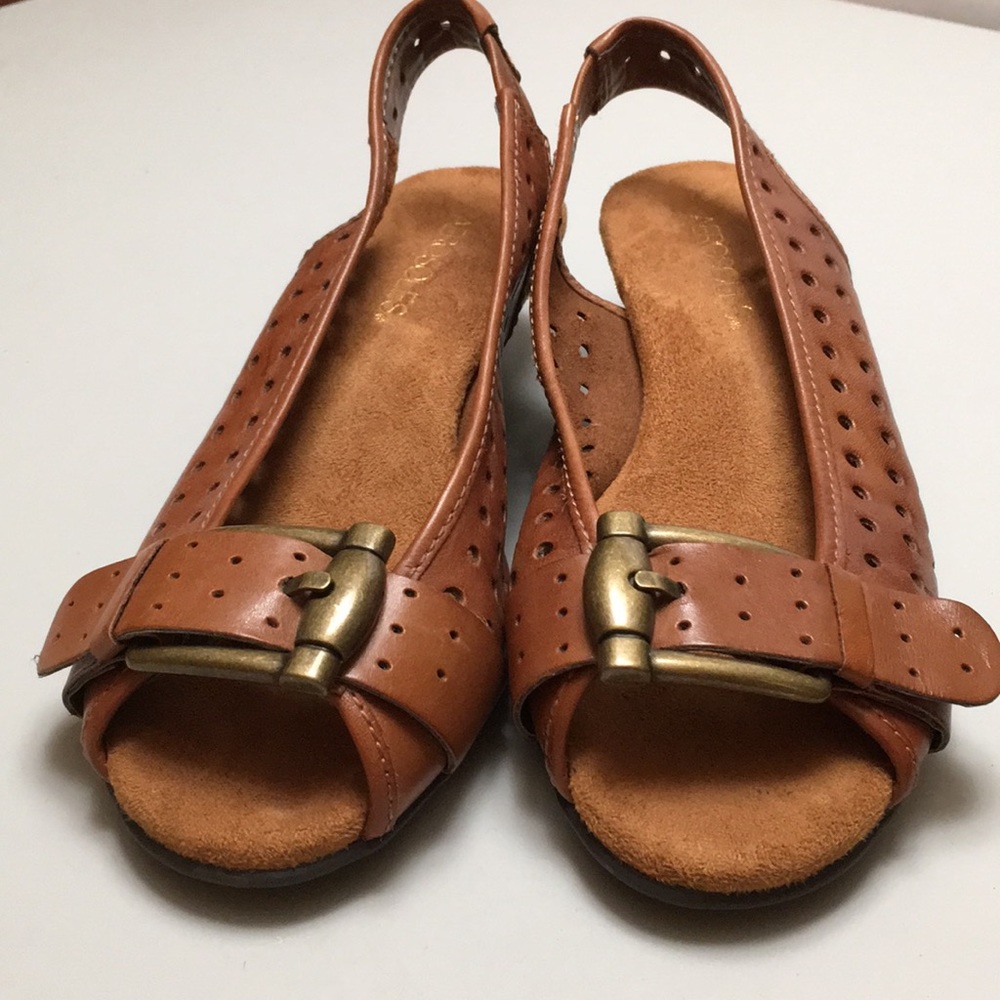 Aerosoles Brown Leather 1.5”Heeled Sandals  Sz6